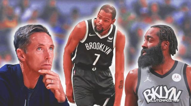 星空体育app下载-杜兰特意外被队友撞伤，哈登肩上的担子要更重了