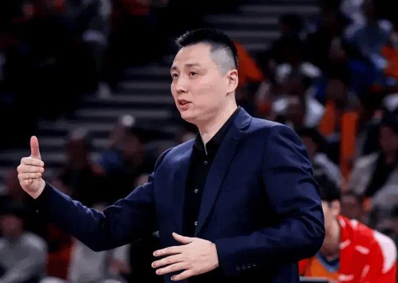 星空体育app下载-胜四川发布会！卢伟直指全队命中率高，袁堂文致谢四川的培养！