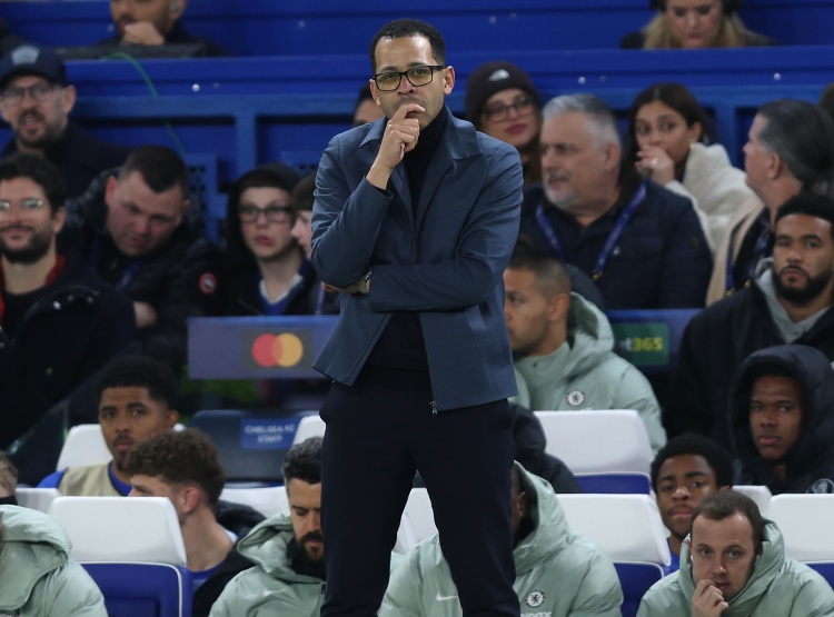 星空体育app下载-新教练入职会议？邮报：罗塞尼尔与英超以及裁判公司代表进行会谈